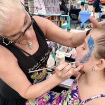 Face painting at Sundown Get Down